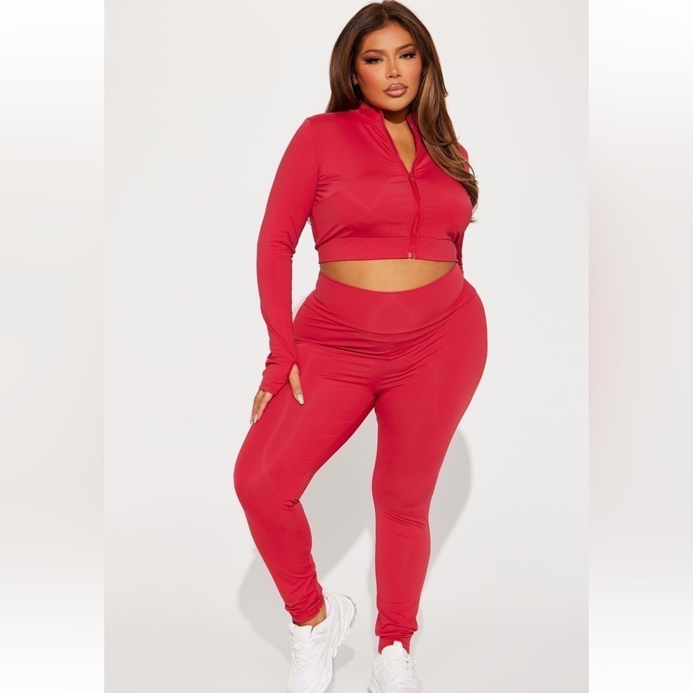 Fashion Nova 3X Amalie Active set Red - Picture 2 of 4